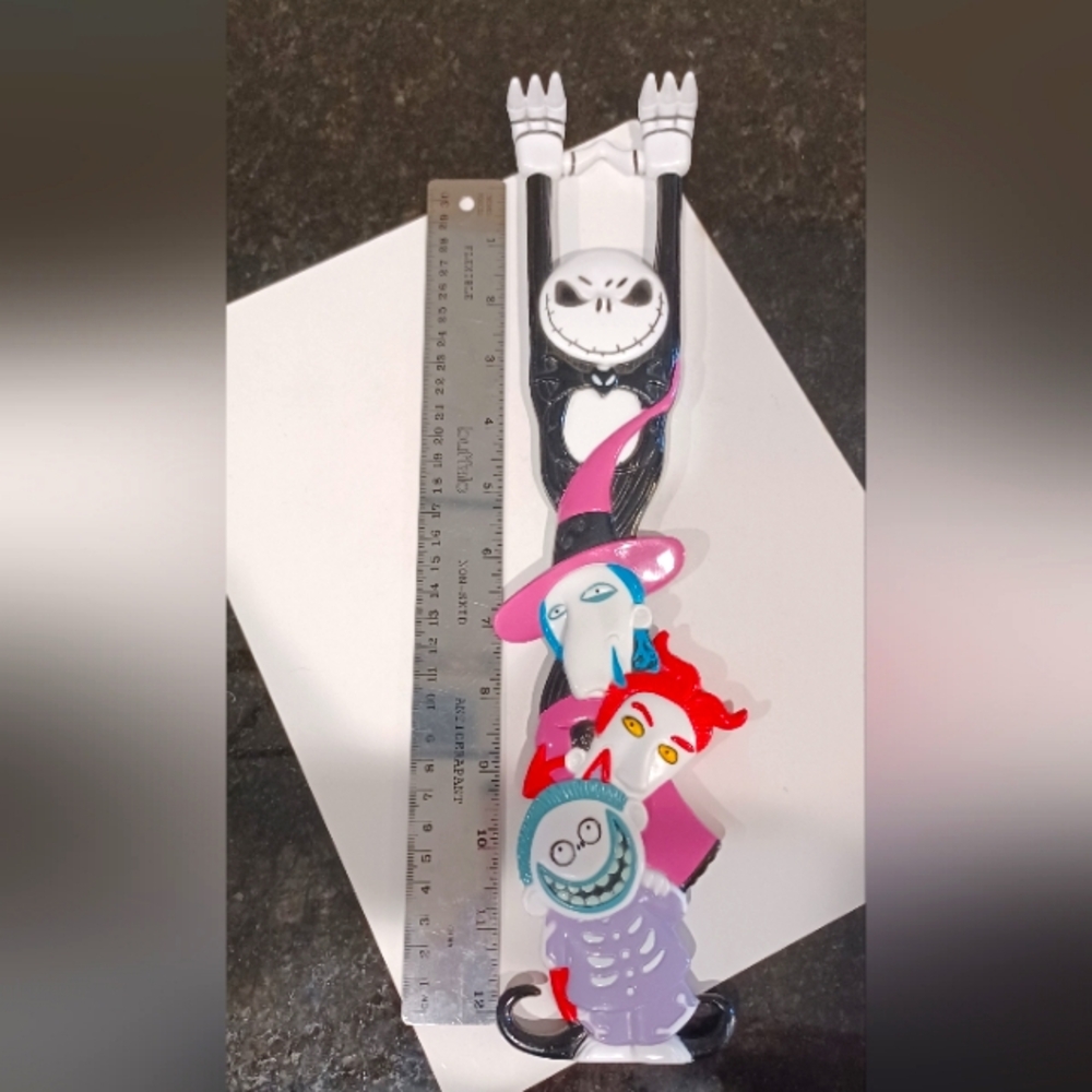 Tim Burton Nightmare before Christmas- Back Scratcher